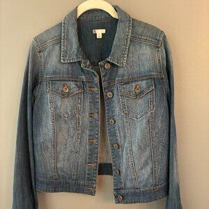 Cropped denim jacket